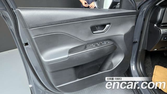 Hyundai Kona Hybrid 2023 — Photo 33/33