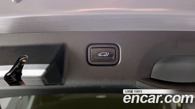 Hyundai Kona Hybrid 2023 — Photo 4/33