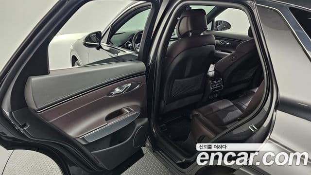 Genesis GV70 2021 — Şəkil 18/20