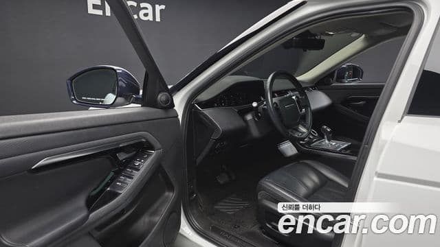 Land Rover Range Rover Evoque 2020 — фото 8 из 20