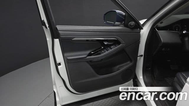 Land Rover Range Rover Evoque 2020 — ფოტო 2/31