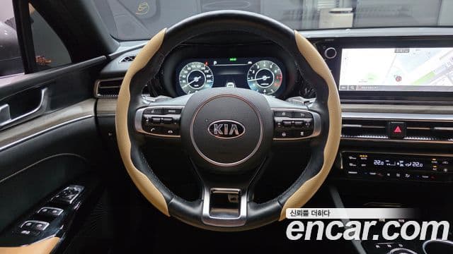 Kia K5 2020 — Şəkil 13/20