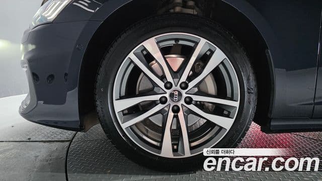 Audi A6 2023 — ფოტო 5/20