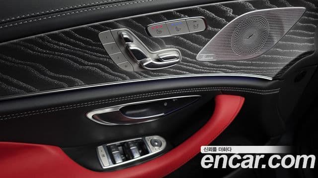 Mercedes-Benz AMG GT 2022 — фото 14 из 20