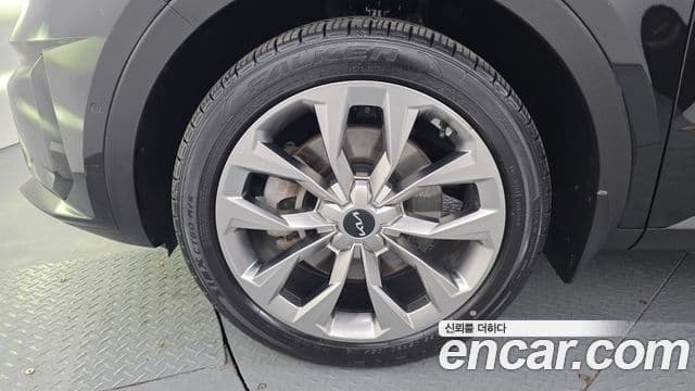 Kia Sorento 2023 — ფოტო 5/20