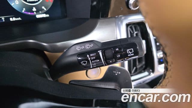 Kia Sorento 2023 — ფოტო 16/20