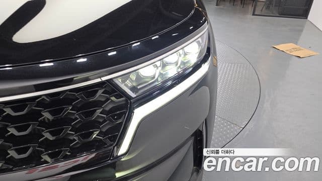 Kia Sorento 2023 — ფოტო 25/34