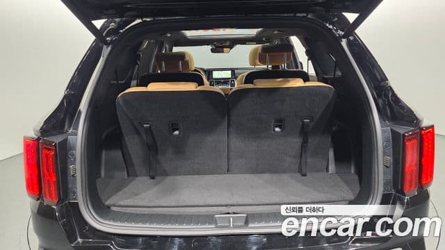 Kia Sorento 2023 — ფოტო 23/34