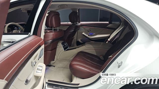 Mercedes-Benz S-Class 2019 — Фото 12/20