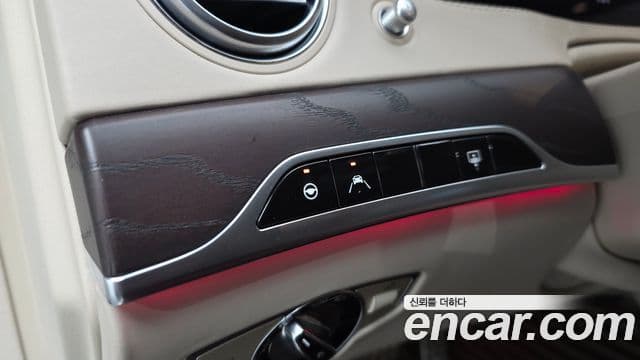 Mercedes-Benz S-Class 2019 — Фото 18/20