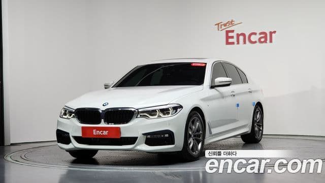 BMW 5 Series 2018 — ფოტო 11/20