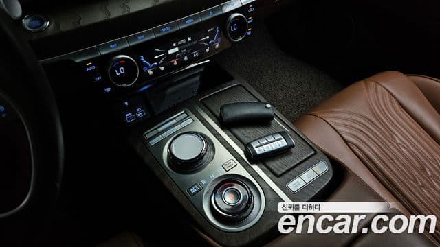 Genesis G80 2023 — ფოტო 13/20
