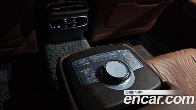 Genesis G80 2023 — ფოტო 5/20