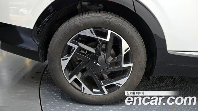 Kia Sportage 2022 — ფოტო 5/20