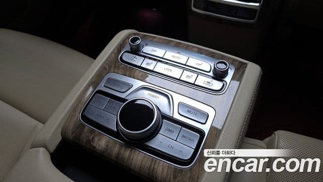 Kia The K9 2019 — ფოტო 19/20