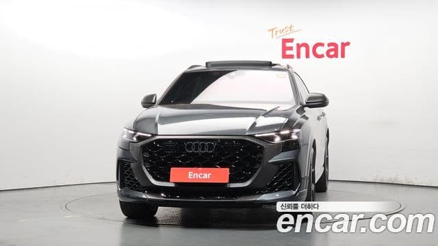 Audi RSQ8 2025 — Photo 22/36