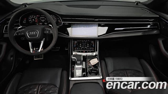 Audi RSQ8 2025 — Photo 18/36