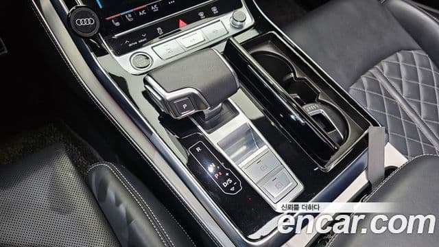 Audi Q7 2023 — ფოტო 9/20