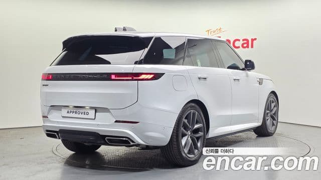 Land Rover Range Rover Sport 2025 — ფოტო 2/20