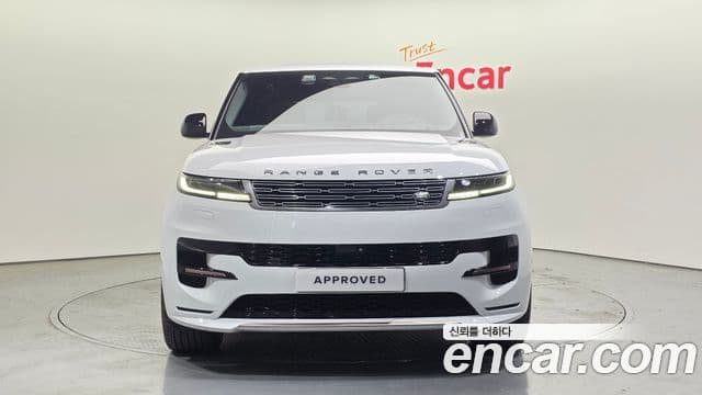 Land Rover Range Rover Sport 2025 — ფოტო 8/20