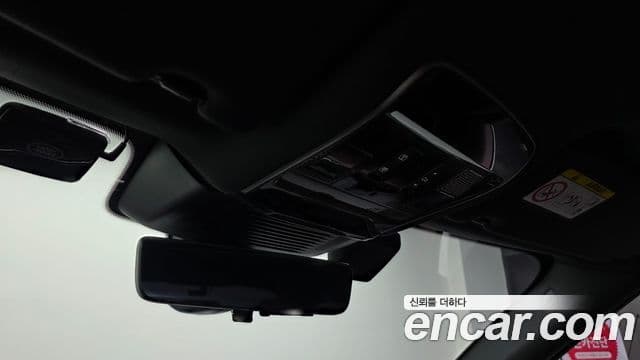 Land Rover Range Rover Sport 2025 — ფოტო 16/20