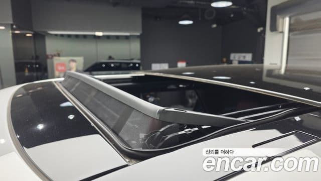 Land Rover Range Rover Sport 2025 — ფოტო 19/20