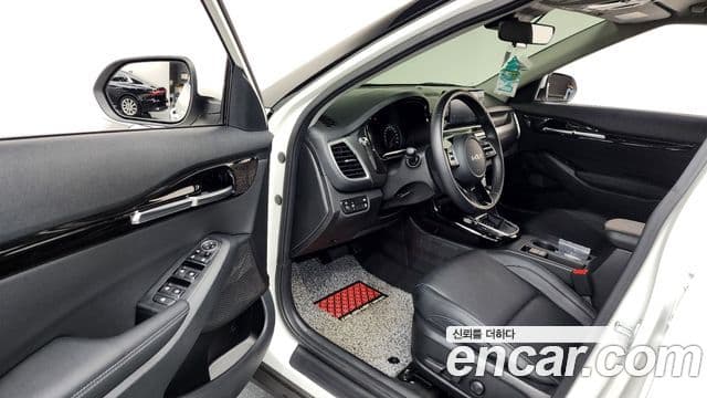 Kia Seltos 2022 — ფოტო 10/20
