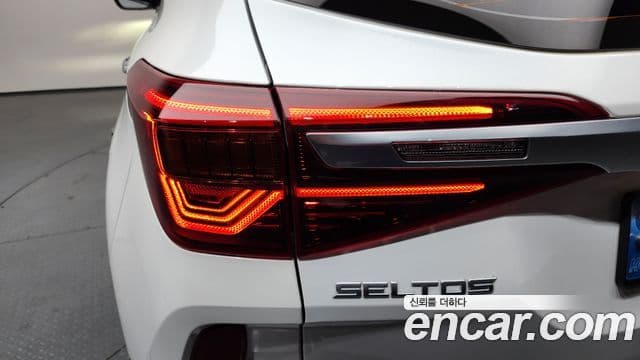 Kia Seltos 2022 — Photo 5/30