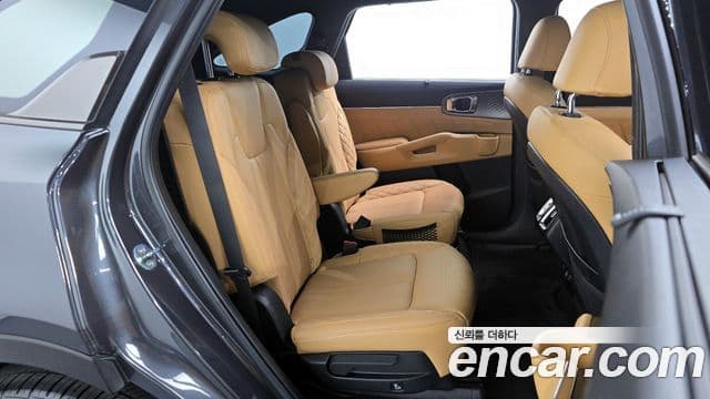 Kia Sorento 2022 — Şəkil 11/20