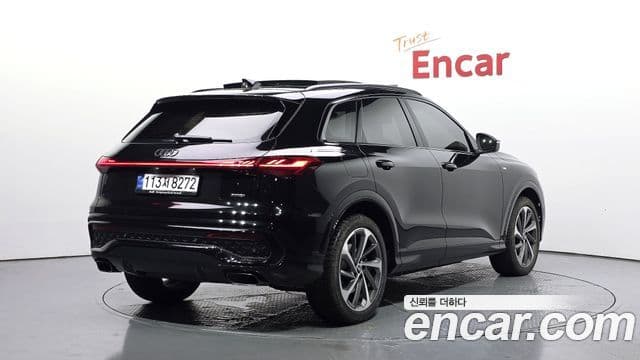 Audi Q5 2025 — ფოტო 2/20