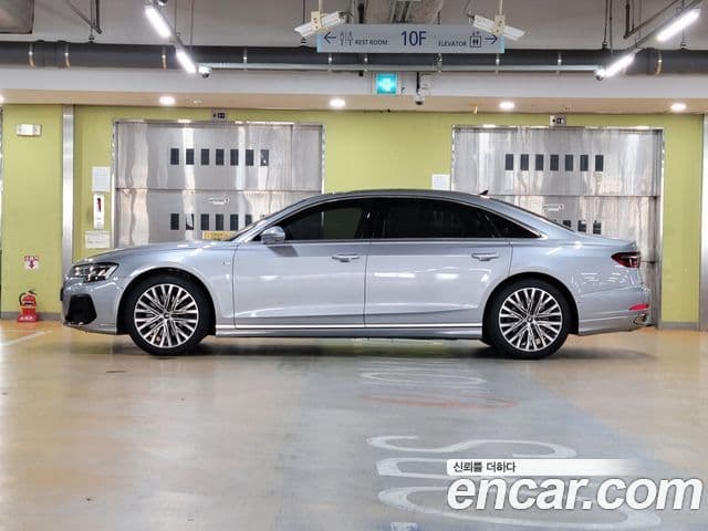 Audi A8 2023 — Şəkil 1/20