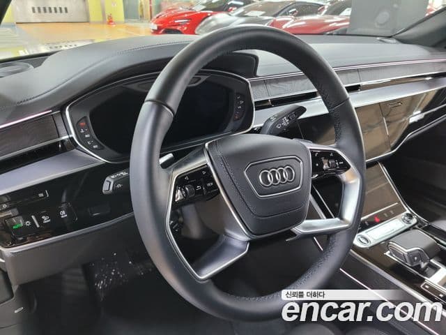 Audi A8 2023 — Şəkil 12/20
