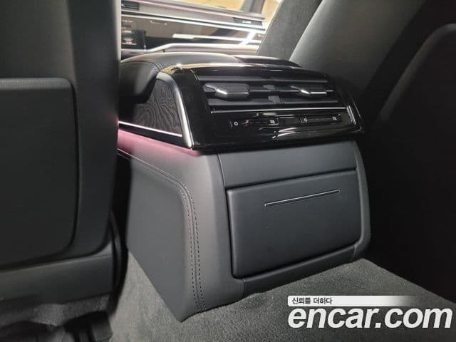 Audi A8 2023 — Şəkil 15/20
