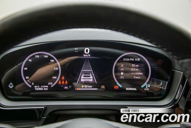 Porsche Cayenne 2024 — Photo 2/20