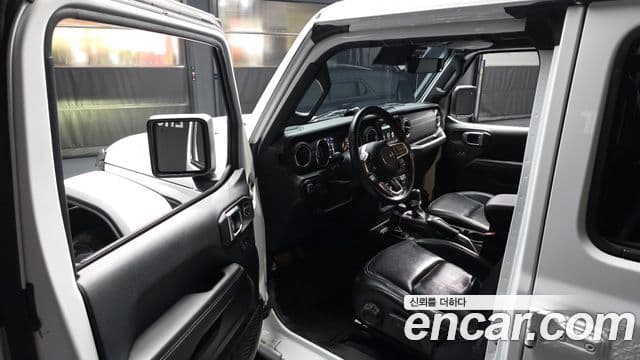 Jeep Wrangler 2019 — Şəkil 5/20