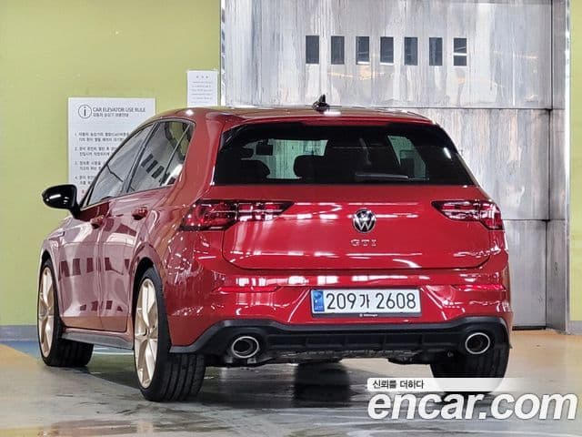 Volkswagen Golf 2023 — Şəkil 5/20