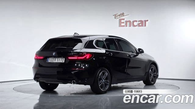BMW 1 Series 2021 — Şəkil 2/20