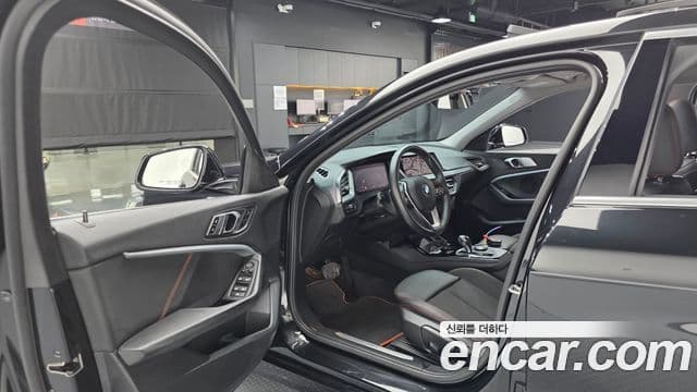 BMW 1 Series 2021 — Şəkil 10/20