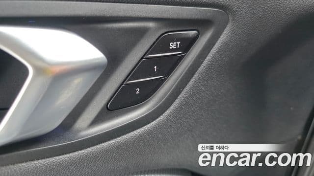 BMW 1 Series 2021 — Şəkil 17/20