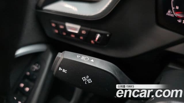 BMW 1 Series 2021 — Şəkil 18/20