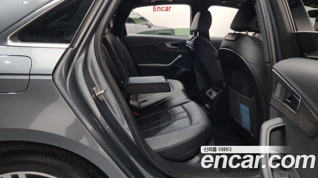 Audi A4 2019 — ფოტო 11/20