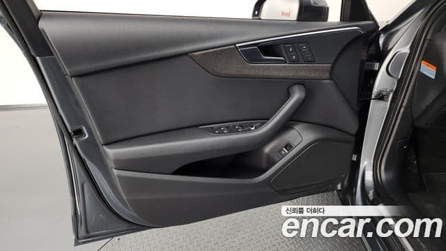 Audi A4 2019 — Şəkil 33/38
