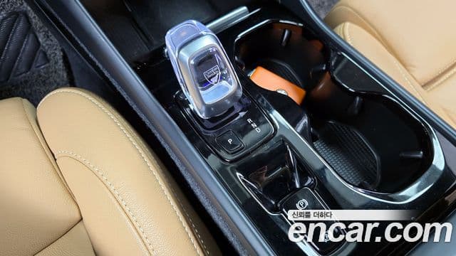 Volvo XC40 2021 — Şəkil 9/20