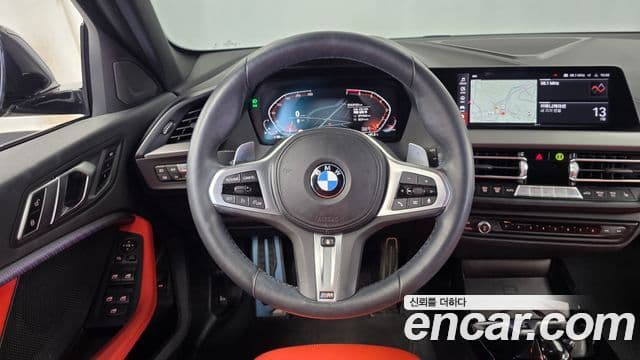 BMW 1 Series 2021 — ფოტო 17/34
