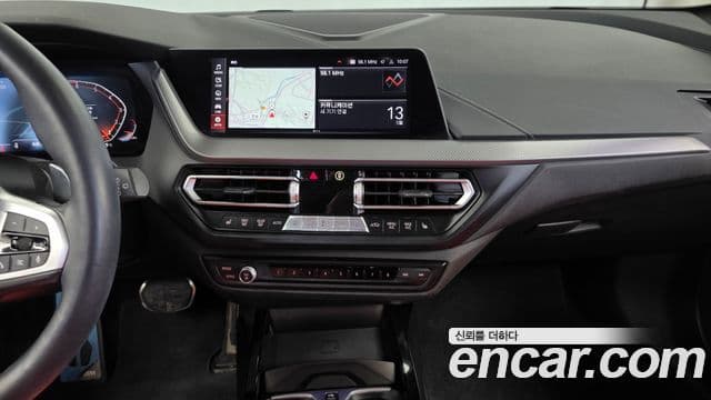 BMW 1 Series 2021 — ფოტო 34/34
