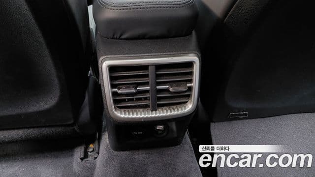 Kia K5 2021 — ფოტო 19/20