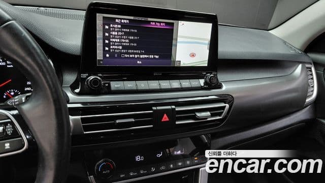 Kia Seltos 2022 — ფოტო 15/20