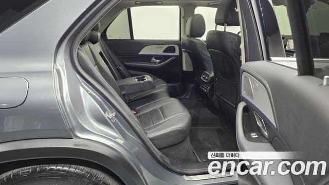 Mercedes-Benz GLE-Class 2021 — ფოტო 12/20