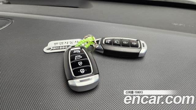 Hyundai Veloster 2021 — ფოტო 16/20