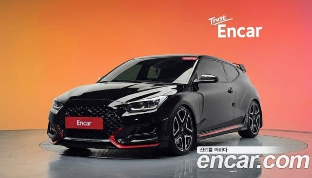 Hyundai Veloster 2021 — ფოტო 1/20